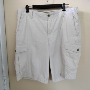 Izod Saltwater Mens Classic Tan Cotton Relax Cargo Shorts 38W Travel Vacation